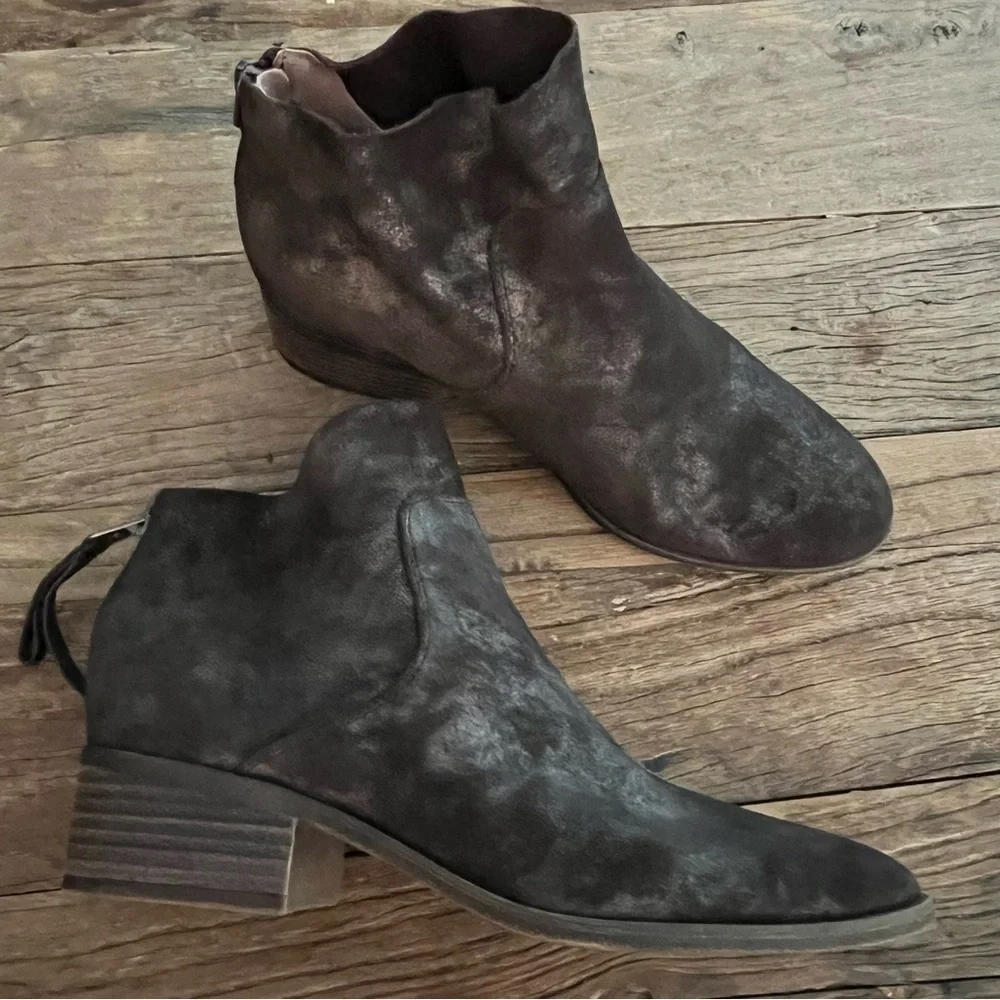 Lucky Brand Lahela Suede Booties Brown Metallic Size 6.5‎